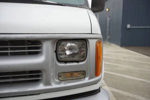 1999 Chevrolet Express G1500