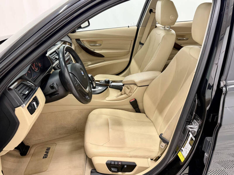 2015 BMW 3 Series 328i