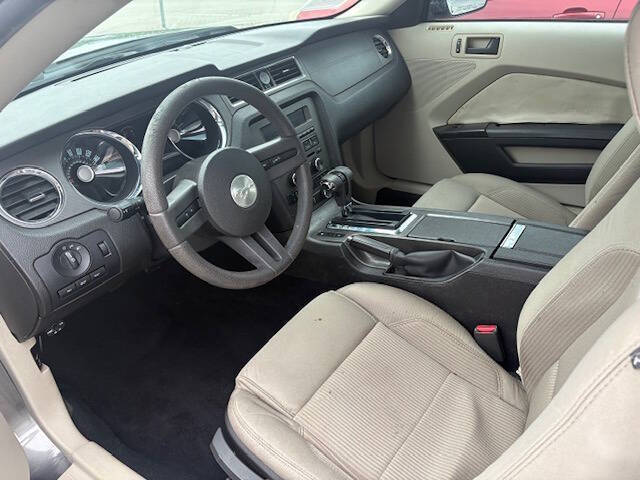 2011 Ford Mustang V6