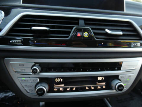 2022 BMW 7 Series 745e xDrive