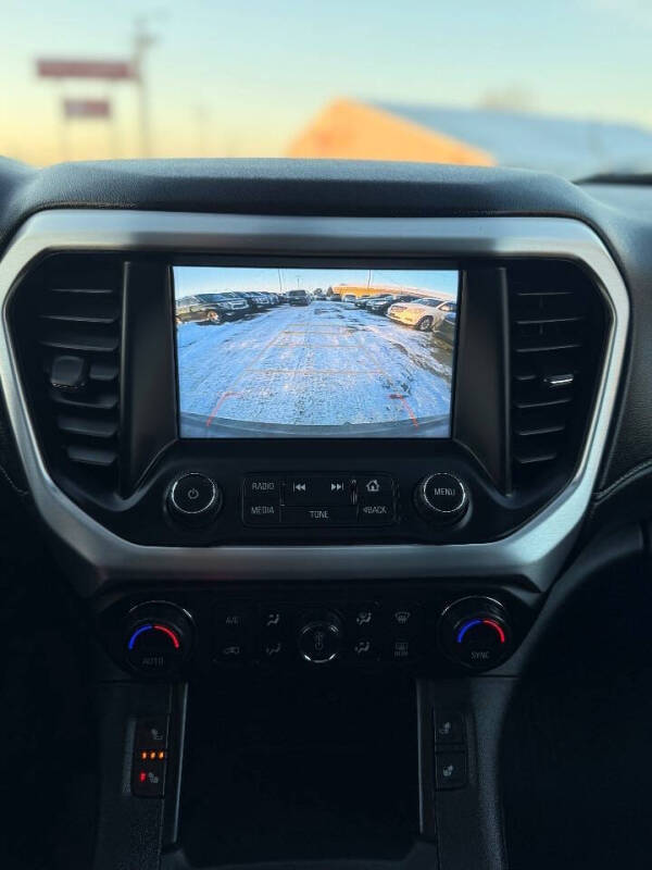 2019 GMC Acadia SLT-1