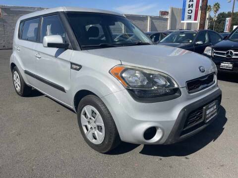 2013 Kia Soul for sale at CARFLUENT, INC. in Sunland CA