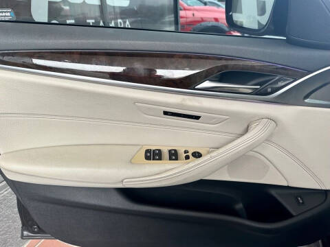 2017 BMW 5 Series 540i