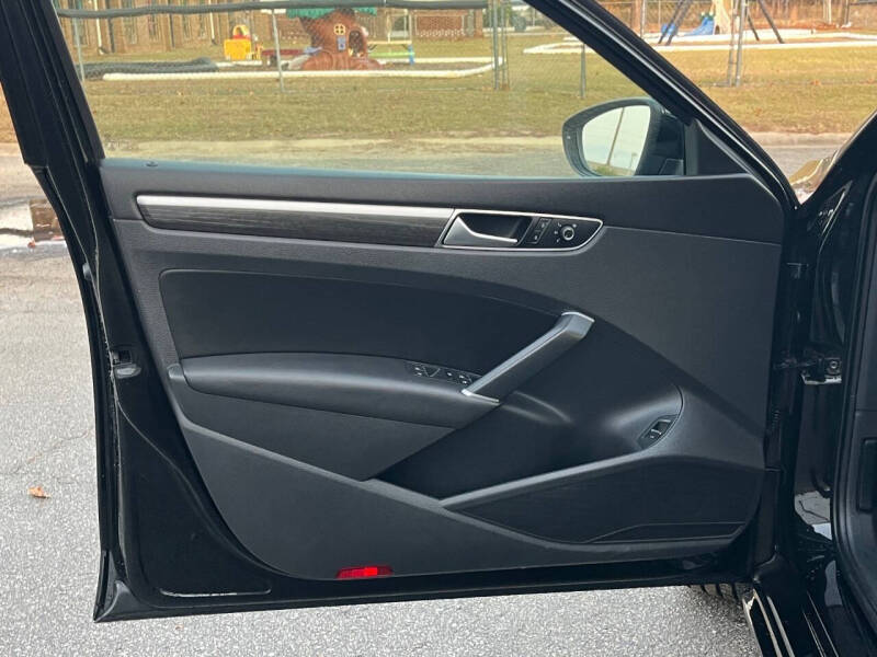 2016 Volkswagen Passat 1.8T SE