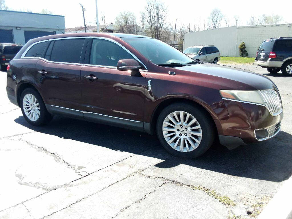 2010 Lincoln MKT for sale at COLLEGE MOTORS LLC in South Bend, IN