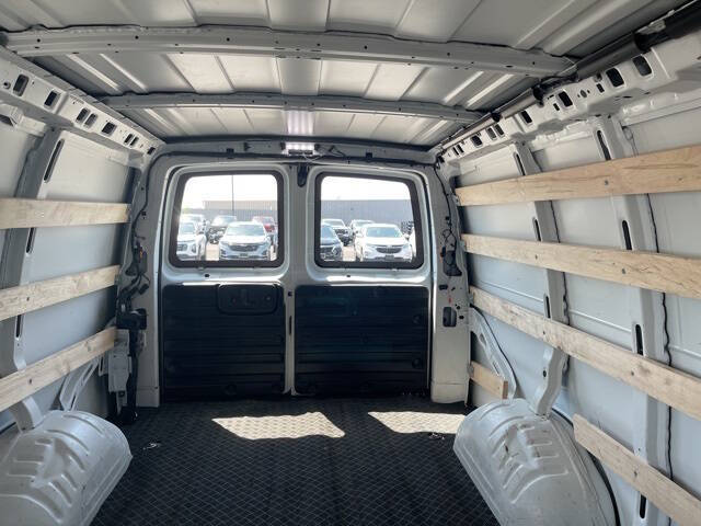 2023 Chevrolet Express 2500