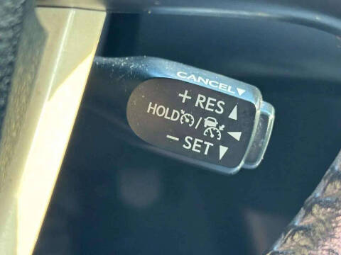 2016 Toyota Prius Three