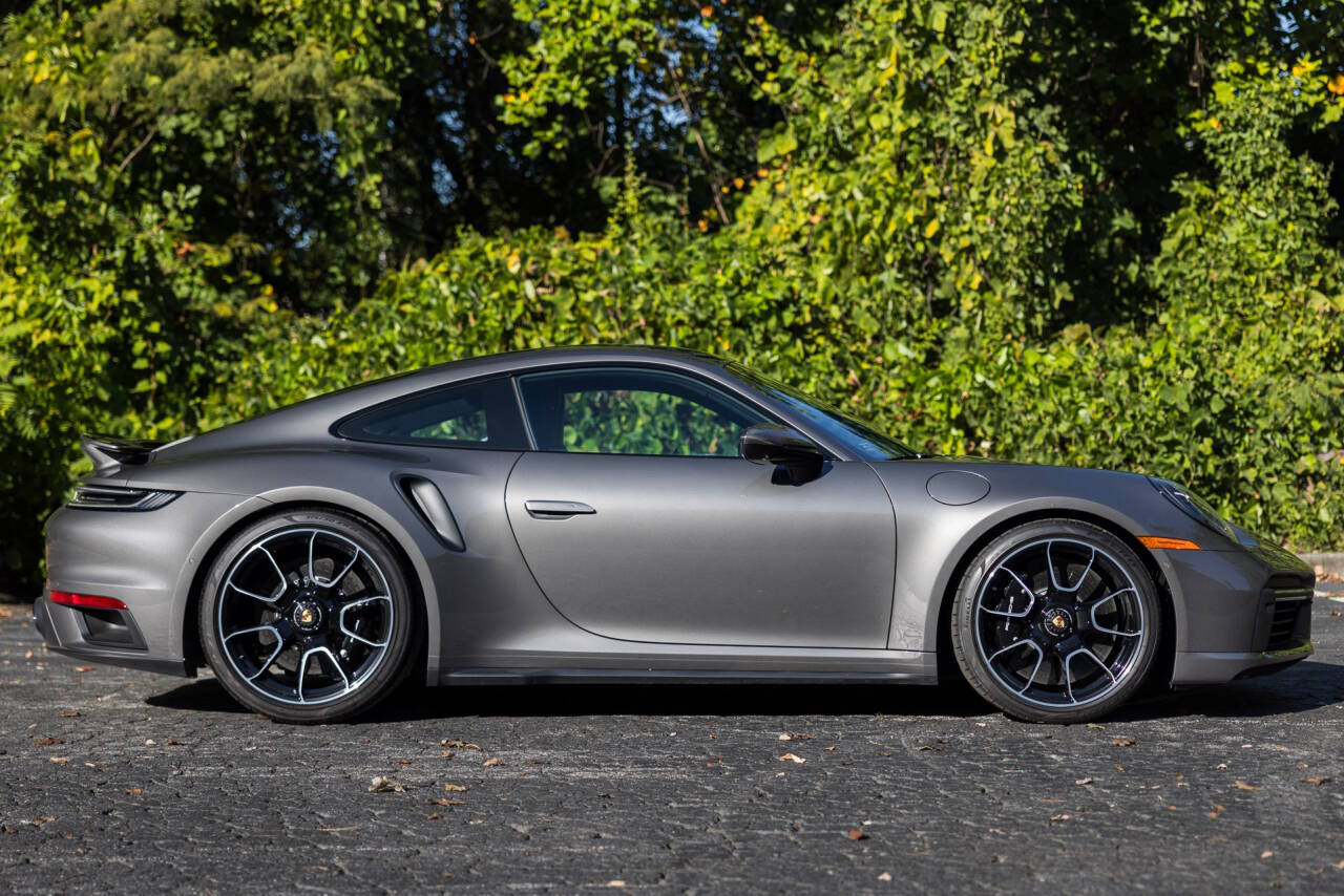 2023 Porsche 911 6