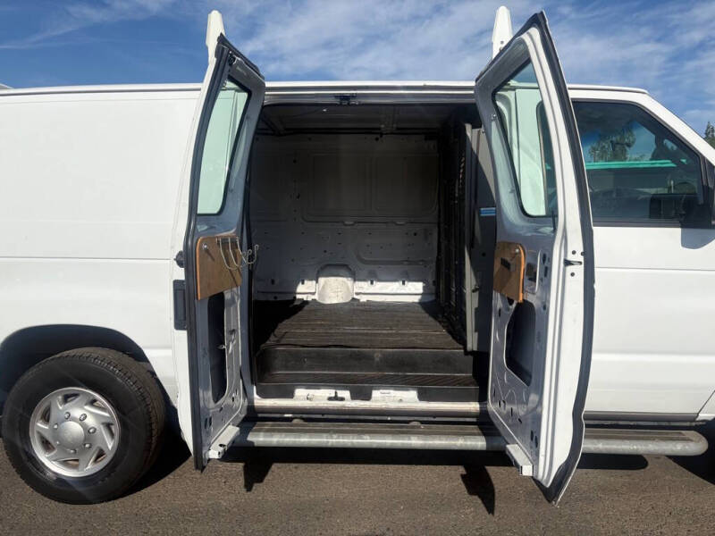 2013 Ford E-Series E-250