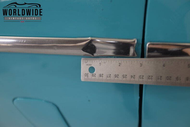 1957 Studebaker Silver Hawk