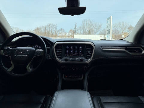 2020 GMC Acadia Denali