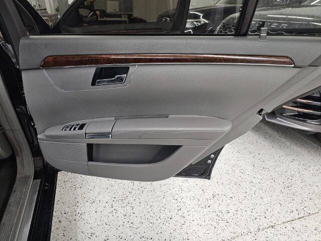 2007 Mercedes-Benz S-Class S 550