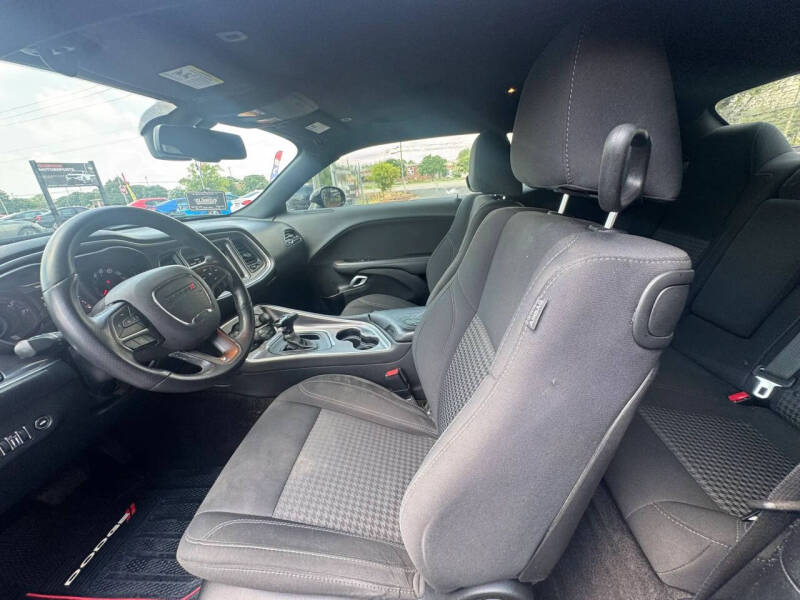 2019 Dodge Challenger SXT