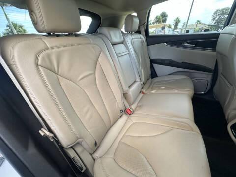 2016 Lincoln MKX Select