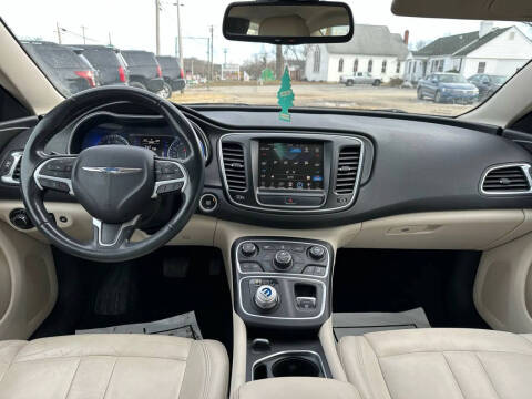 2016 Chrysler 200 Limited Platinum