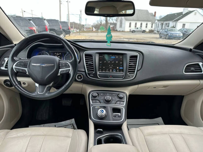 2016 Chrysler 200 Limited Platinum