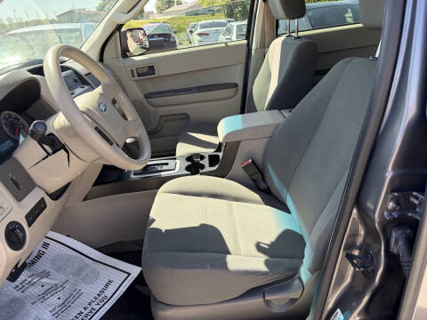 2011 Ford Escape XLS