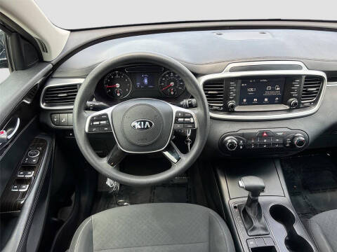 2020 Kia Sorento LX