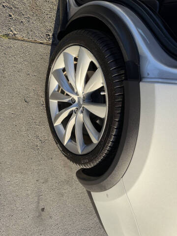 2017 Tesla Model X 75D