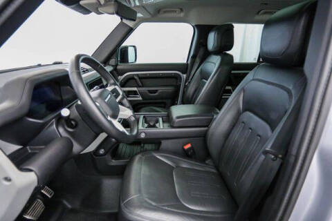 2020 Land Rover Defender 110 SE