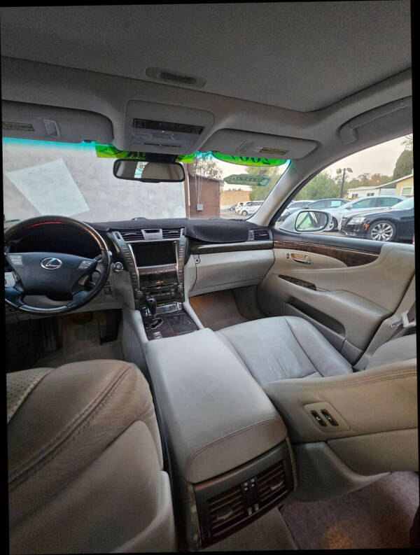 2007 Lexus LS 460