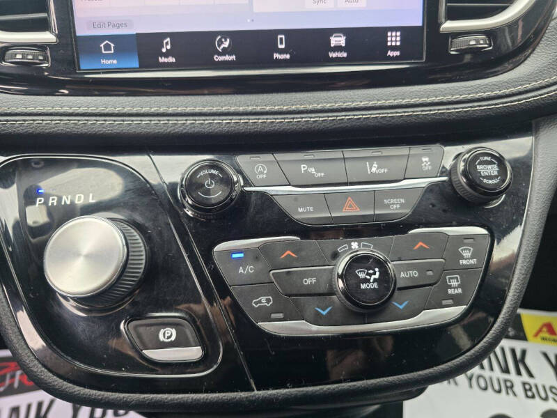 2021 Chrysler Pacifica Touring