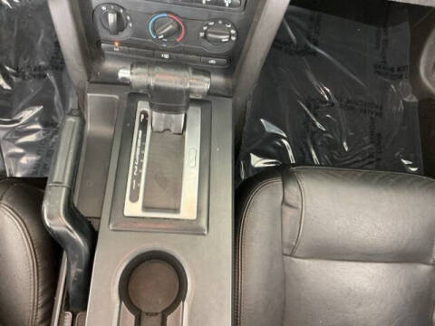 2007 Ford Mustang V6 Deluxe