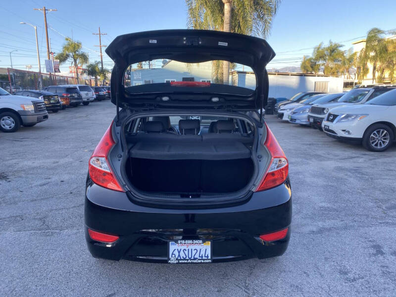 2013 Hyundai Accent SE