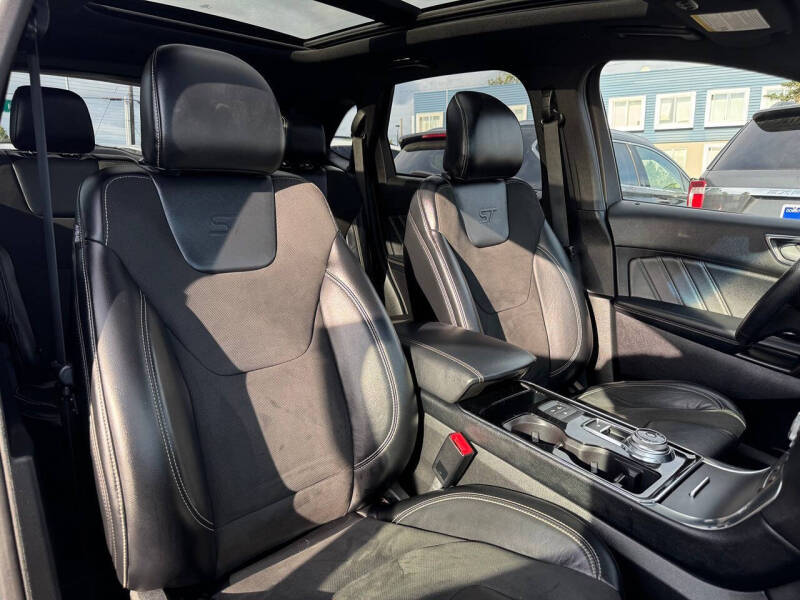 2019 Ford Edge ST