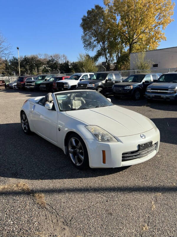 2006 Nissan 350Z for sale at Northtown Auto Sales in Spring Lake MN