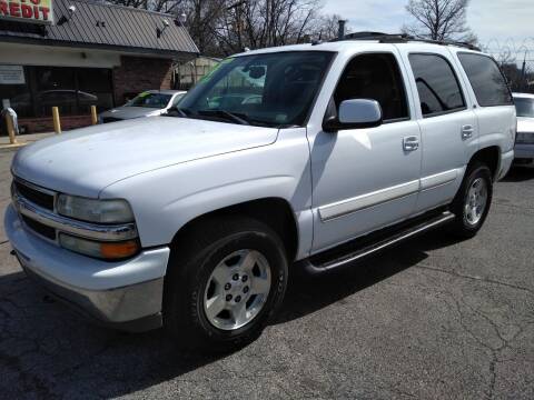 2004 Chevrolet Tahoe for sale at KINNICK AUTO CREDIT LLC in Kansas City MO