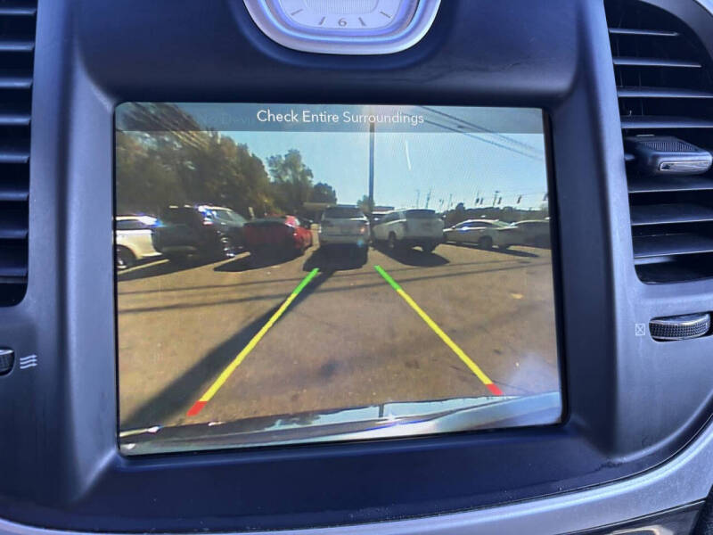 2018 Chrysler 300 Touring