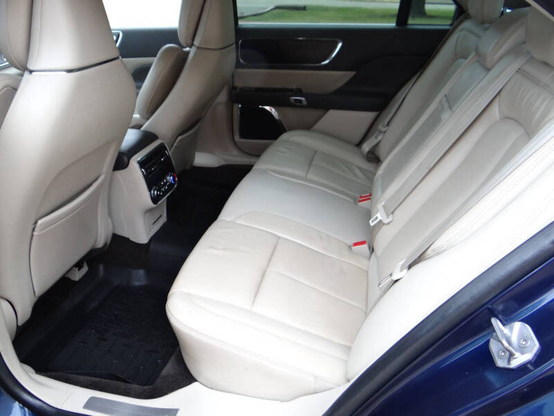 2017 Lincoln Continental Reserve