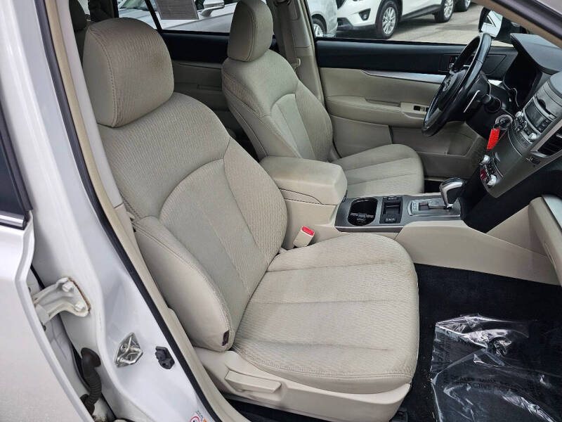 2010 Subaru Outback 2.5i Premium