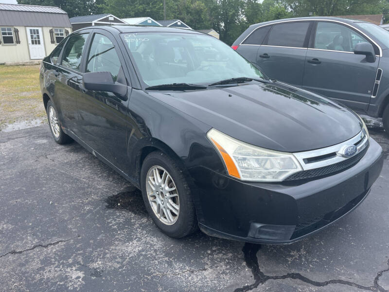 2009 Ford Focus for sale at HEDGES USED CARS in Carleton MI