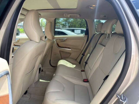 2015 Volvo XC60 T5 Drive-E Platinum