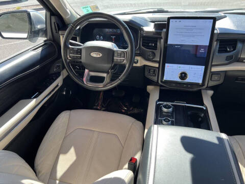 2023 Ford Expedition MAX Platinum