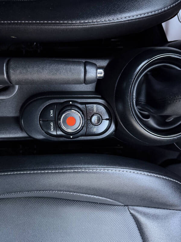 2017 MINI Hardtop 4 Door Cooper