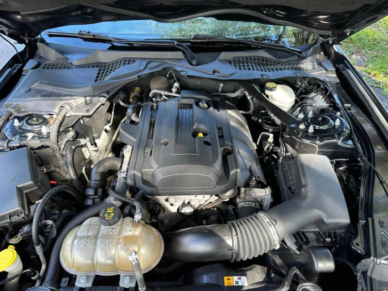 2017 Ford Mustang EcoBoost Premium