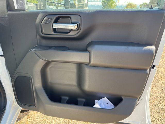 2025 GMC Sierra 2500HD Pro