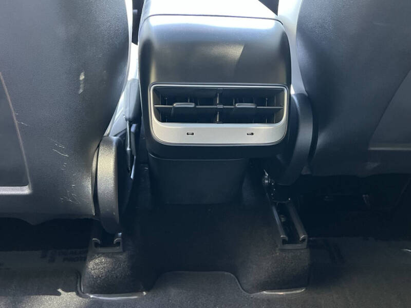 2024 Tesla Model Y Performance