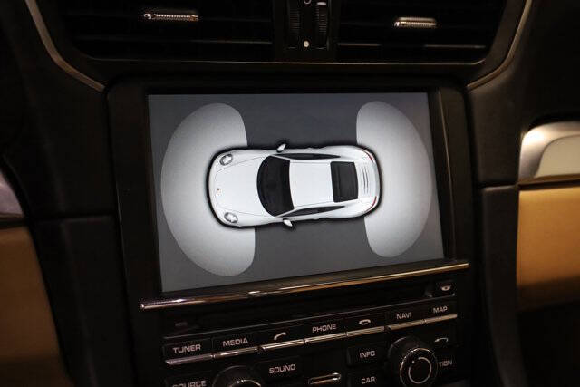 2014 Porsche 911 Carrera 4S