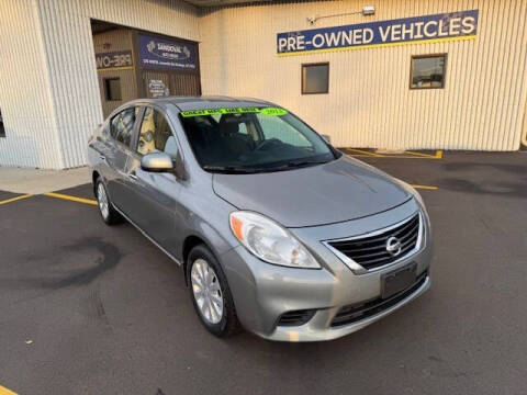 2013 Nissan Versa 1.6 SV