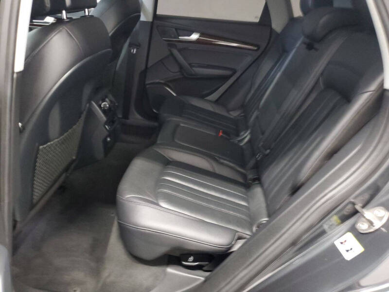 2018 Audi Q5 2.0T quattro Premium Plus