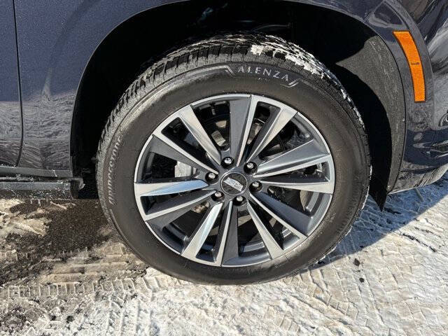 2025 Cadillac Escalade ESV Sport