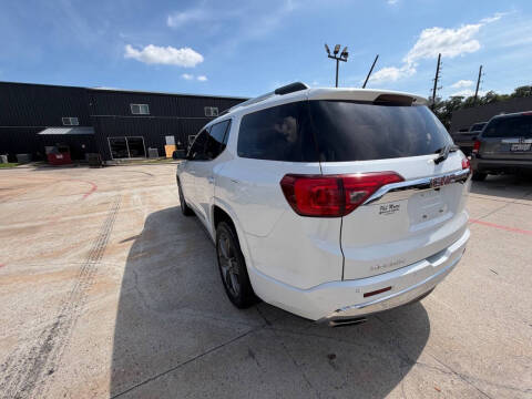 2019 GMC Acadia Denali