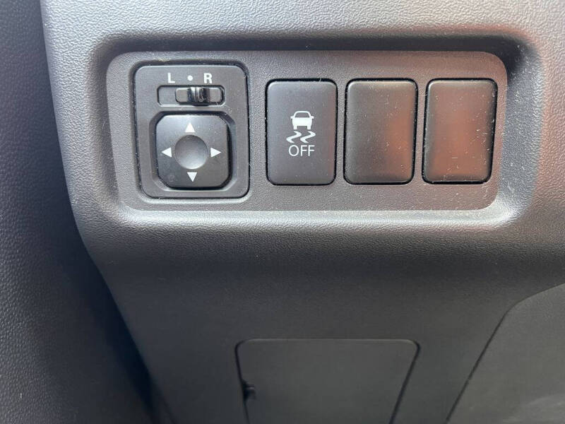 2017 Mitsubishi Mirage ES