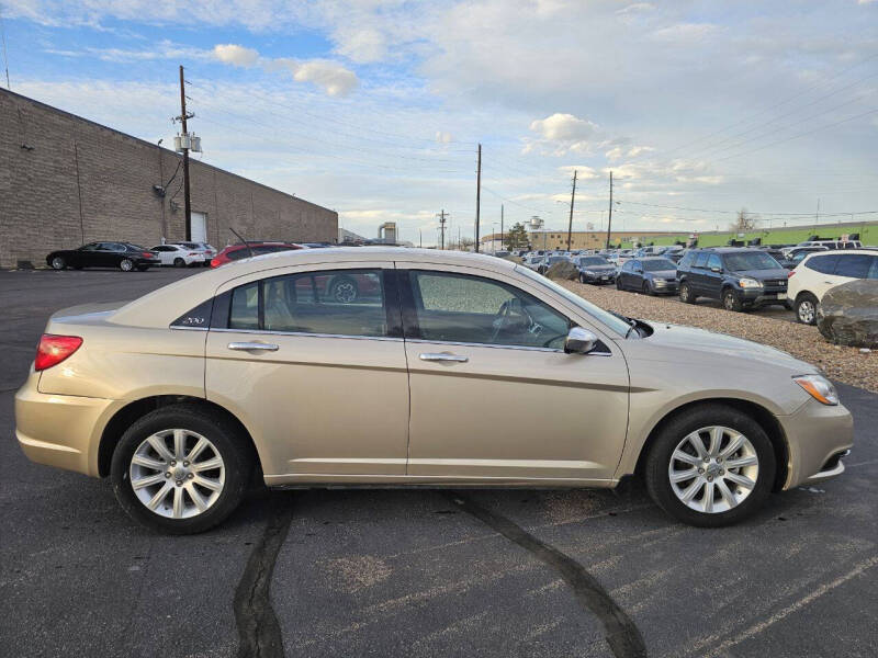 2014 Chrysler 200 Limited
