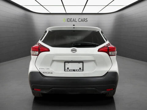 2019 Nissan Kicks S