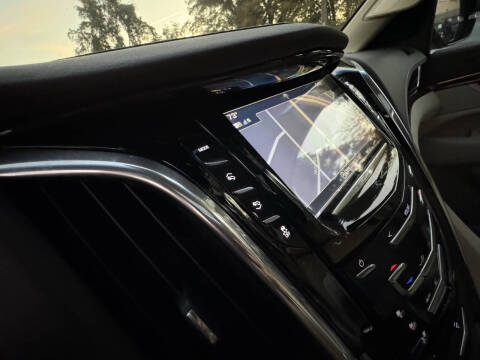 2017 Cadillac Escalade Luxury